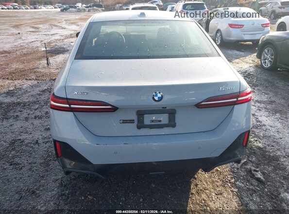 WBA53FJ09SCU17582 2025 BMW 5 SERIES Gray 