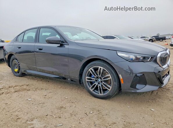 WBA53FJ09TCW46183 2026 BMW 5 SERIES Угольный Передняя правая четверть