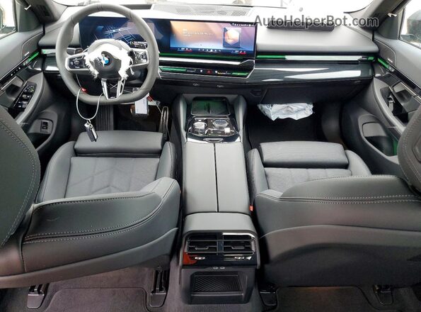 WBA53FJ09TCW46183 2026 BMW 5 SERIES Угольный Вид панели приборов