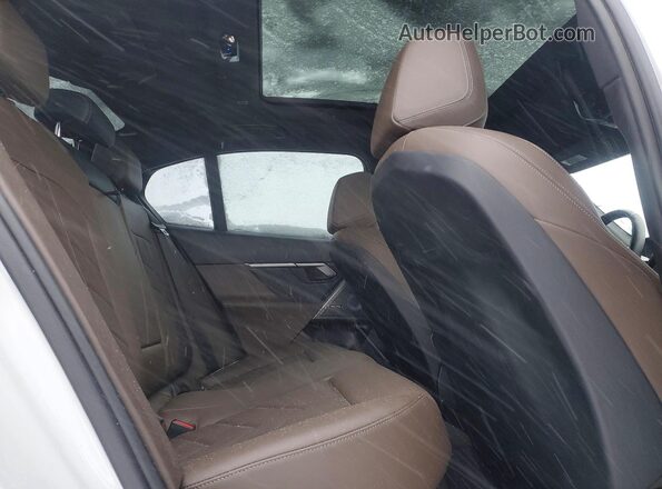 WBA53FJ0XRCP13012 2024 BMW 5 SERIES White Вид задніх сидінь
