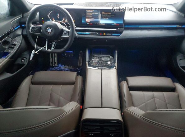 WBA53FJ0XRCP13012 2024 BMW 5 SERIES White Вид панелі приладів