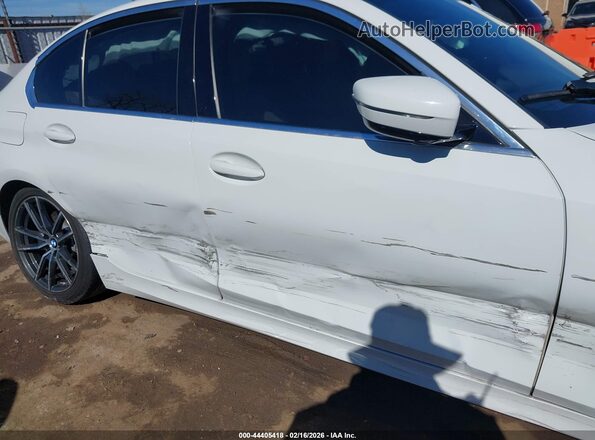WBA5R1C56KFH18080 2019 BMW 3 SERIES White Вид спереду