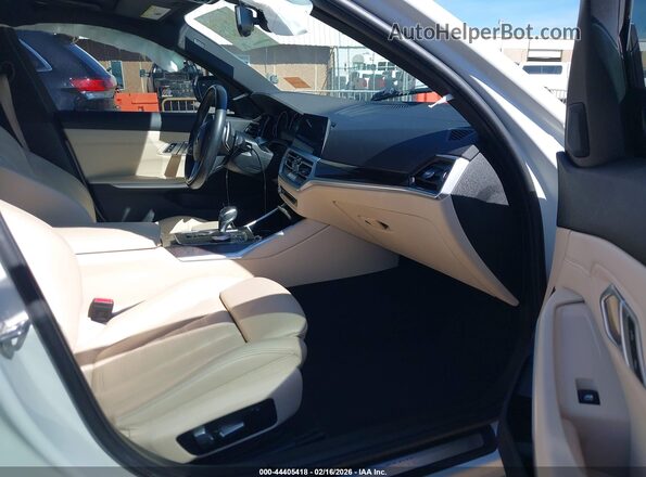 WBA5R1C56KFH18080 2019 BMW 3 SERIES White Вид салону спереду
