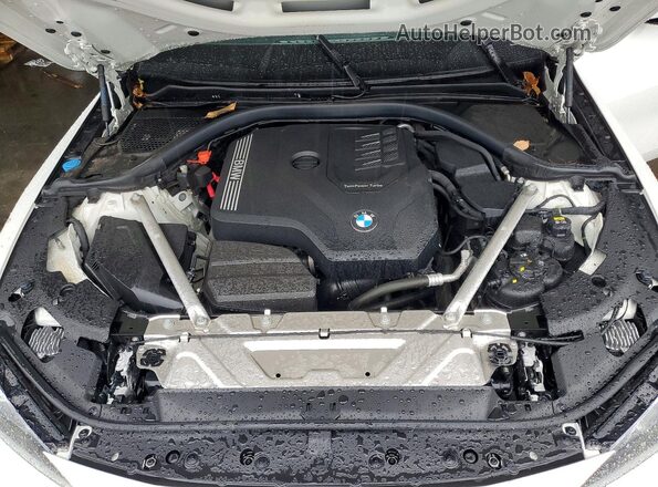 WBA63AV08NFM01555 2022 BMW 4 SERIES White Widok wnętrza z tyłu