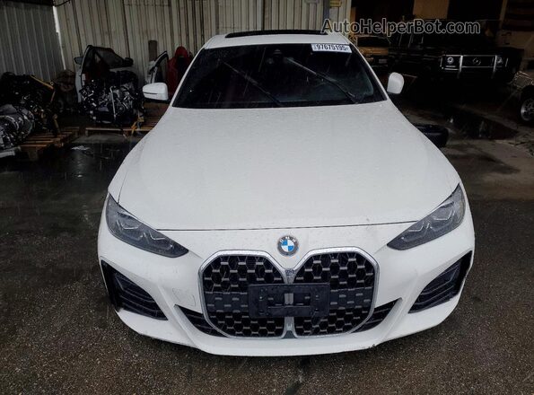 WBA63AV08NFM01555 2022 BMW 4 SERIES White Widok z przodu