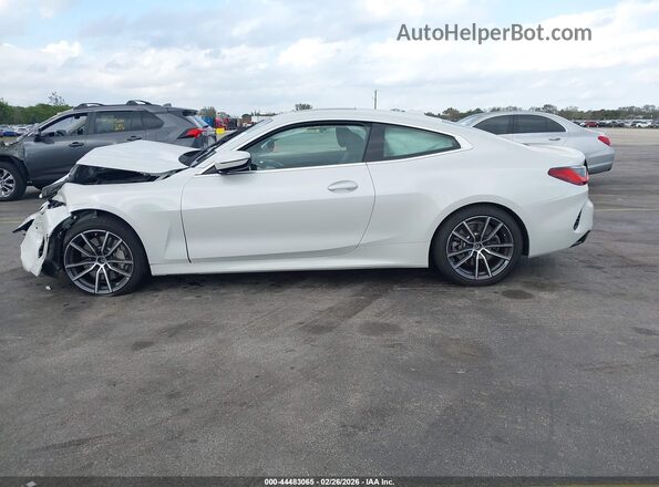 WBA63DA00TCW00671 2026 BMW 4 SERIES White Սալոնի 360 աստիճան տեսք