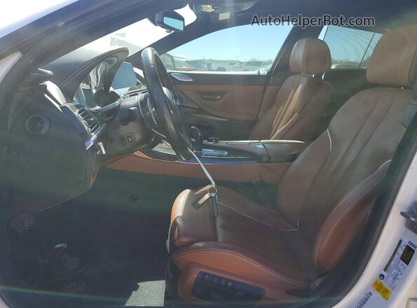WBA6D4C57JD981352 2018 BMW 6 SERIES White Vista interior delantera
