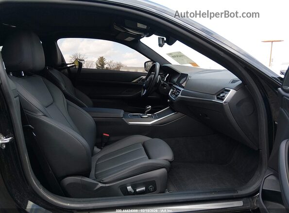 WBA73AP06MCF72342 2021 BMW 4 SERIES Black Вид салону спереду