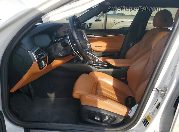 WBA73BJ00PCL98378 2023 BMW 5 SERIES Белый Вид салона спереди