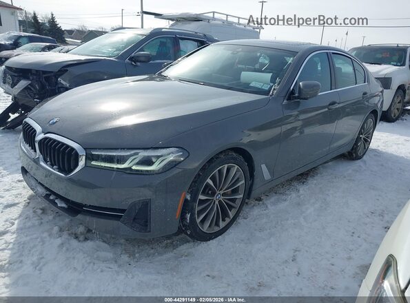 WBA73BJ03NWX39655 2022 BMW 5 SERIES Gray Front left