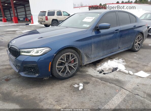 WBA73BJ05MCH11942 2021 BMW 5 SERIES Blue Vista tres cuartos delantera izquierda