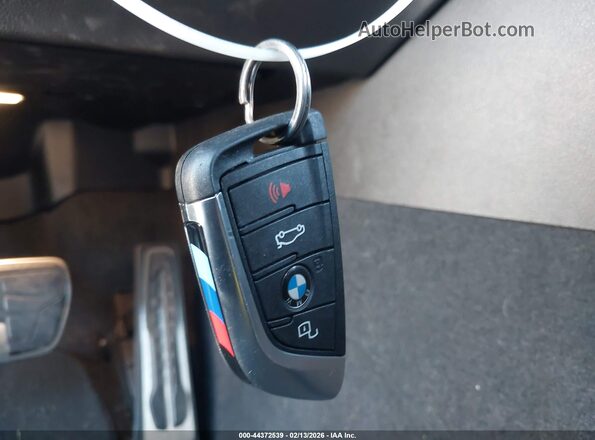 WBA73DA05SCT33997 2025 BMW M4 Gray Widok deski rozdzielczej