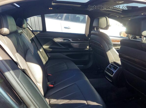WBA7E2C53KB218232 2019 BMW 7 SERIES Black Vista de los asientos traseros