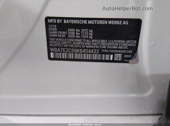 WBA7E2C59KB454433 2019 BMW 7 SERIES White Engine compartment view