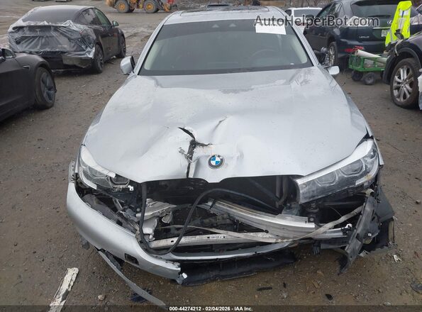 WBA7E2C5XJG742642 2018 BMW 7 SERIES Silver ხელსაწყოთა პანელის ხედი