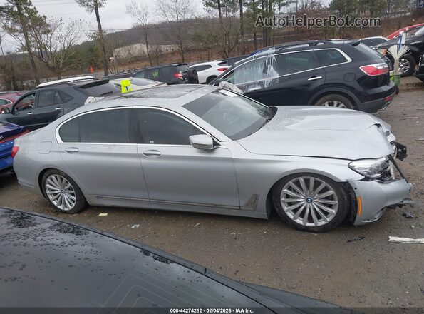 WBA7E2C5XJG742642 2018 BMW 7 SERIES Silver უკანა სალონის ხედი
