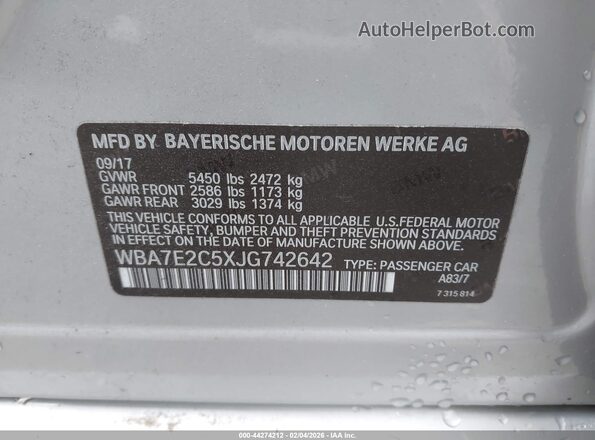 WBA7E2C5XJG742642 2018 BMW 7 SERIES Silver ძრავის განყოფილების ხედი