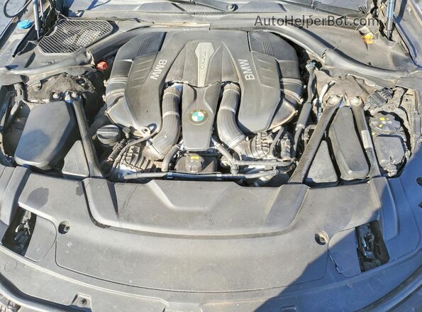 WBA7F0C55GGL99409 2016 BMW 7 SERIES Gray უკანა სალონის ხედი