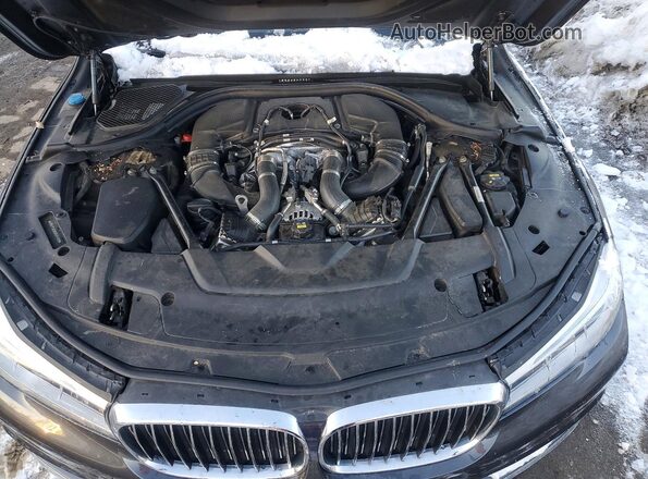 WBA7F2C56JG424465 2018 BMW 7 SERIES Gray უკანა სალონის ხედი