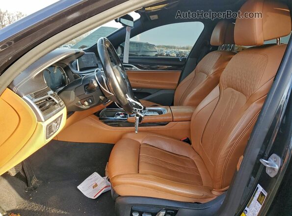 WBA7F2C58JG424158 2018 BMW 7 SERIES Charcoal Вид салону спереду