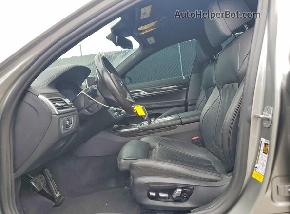 WBA7T2C06LCD40382 2020 BMW 7 SERIES Серый Вид салона спереди