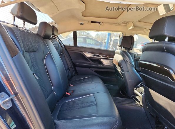 WBA7T4C0XLCD70867 2020 BMW 7 SERIES Charcoal Vista de los asientos traseros