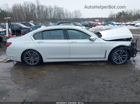 WBA7U2C08MCF73551 2021 BMW 7 SERIES White Вид задньої частини салону