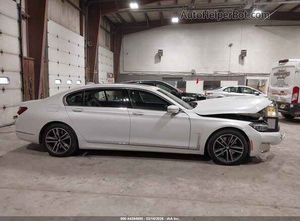 WBA7U2C0XMCF20205 2021 BMW 7 SERIES White Вид задньої частини салону