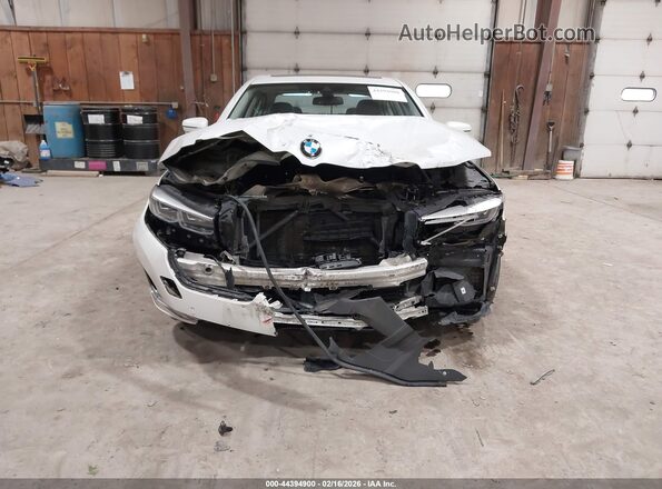 WBA7U2C0XMCF20205 2021 BMW 7 SERIES White Вид спереду