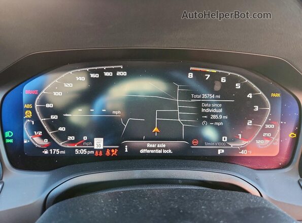 WBA83AP02PCL62987 2023 BMW M4 White Vista del cuadro de instrumentos