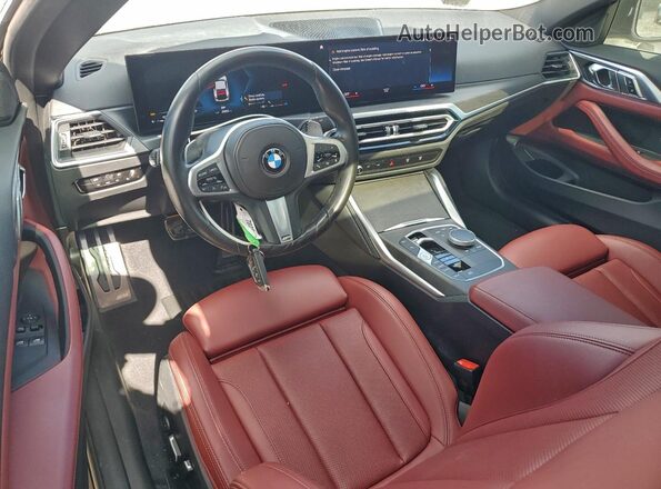 WBA83AP03RCR28884 2024 BMW M4 White წინა პანელის ხედი