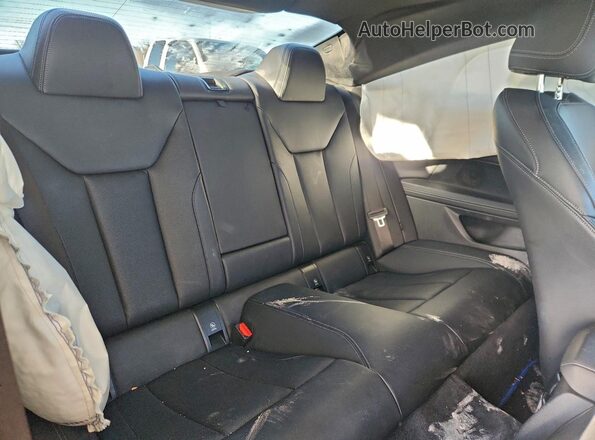 WBA83AP0XNCJ32823 2022 BMW M4 Black Հետևի նստատեղերի տեսք