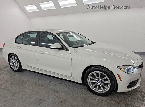 WBA8E1G3XHNU17549 2017 BMW 7 SERIES White 