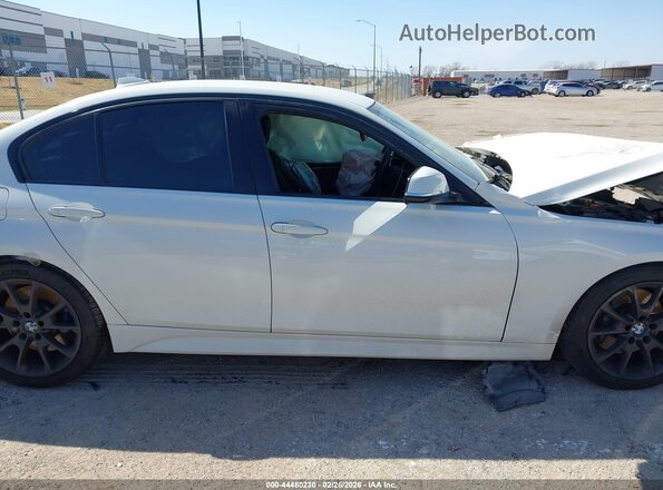 WBA8E9G5XGNU30199 2016 BMW 3 SERIES White Vista interior trasera