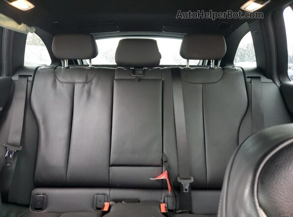 WBA8J1C56JA019254 2018 BMW 3 SERIES Белый Вид задних сидений