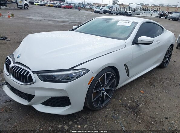 WBAAE2C05NCH79236 2022 BMW 8 SERIES White Przód lewy