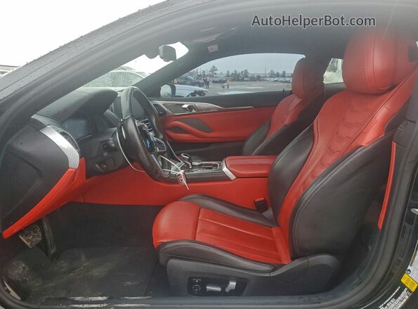 WBAAE2C09RCN70245 2024 BMW 8 SERIES Black Սալոնի դիմացի տեսք
