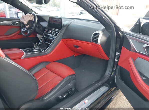 WBAAE2C0XRCP83284 2024 BMW 8 SERIES Black Front interior view