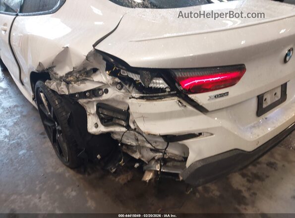 WBABC4C08RCP08444 2024 BMW M8 White Widok z przodu