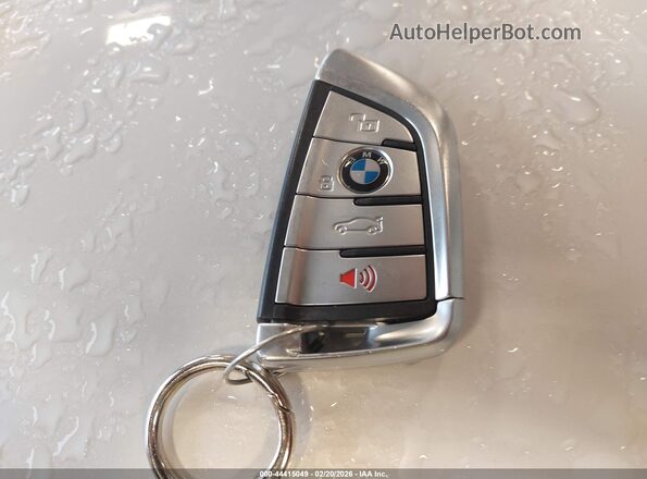 WBABC4C08RCP08444 2024 BMW M8 White Widok deski rozdzielczej