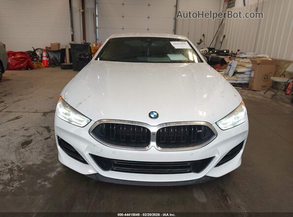 WBABC4C08RCP08444 2024 BMW M8 White Widok zestawu wskaźników
