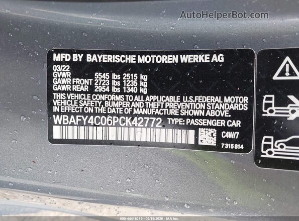 WBAFY4C06PCK42772 2023 BMW M8 Gray Widok komory silnika