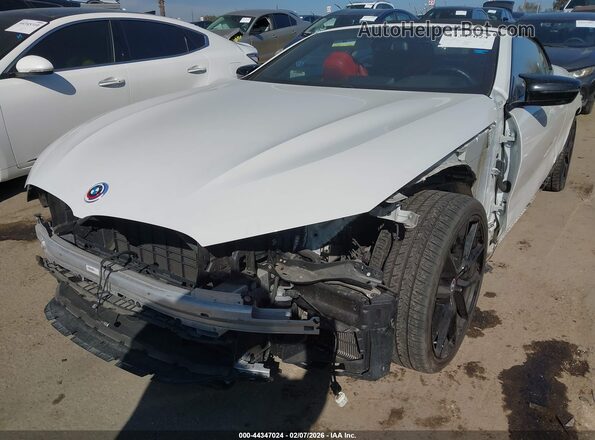 WBAFY4C06PCM58010 2023 BMW M8 White Widok z przodu