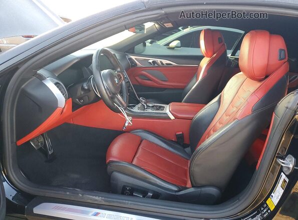 WBAFY4C55KBX39709 2019 BMW M8 Black Вид панелі приладів