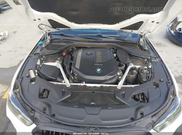 WBAGV2C00PCK39836 2023 BMW 8 SERIES White Հետևի տեսք