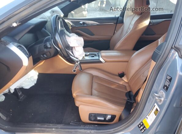 WBAGV4C02NCH50928 2022 BMW 8 SERIES Синий Вид салона спереди