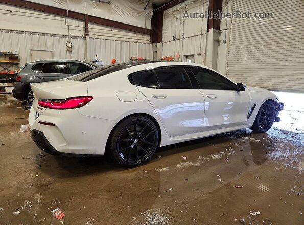 WBAGV8C02MCG14191 2021 BMW M8 White Հետևի աջ