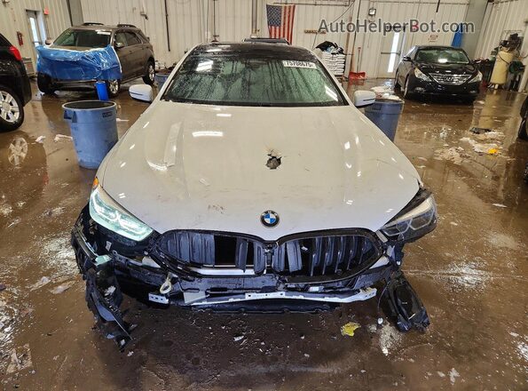 WBAGV8C02MCG14191 2021 BMW M8 White Դիմացի տեսք