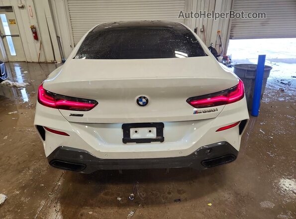 WBAGV8C02MCG14191 2021 BMW M8 White Հետևի տեսք