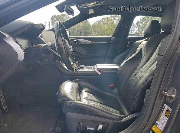 WBAGV8C04LCD46677 2020 BMW M8 Серый Вид салона спереди